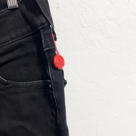 NWOT True Religion Jeans Mens 31 Straight Flap Black Faded Slim Stretch Denim - Picture 4 of 10